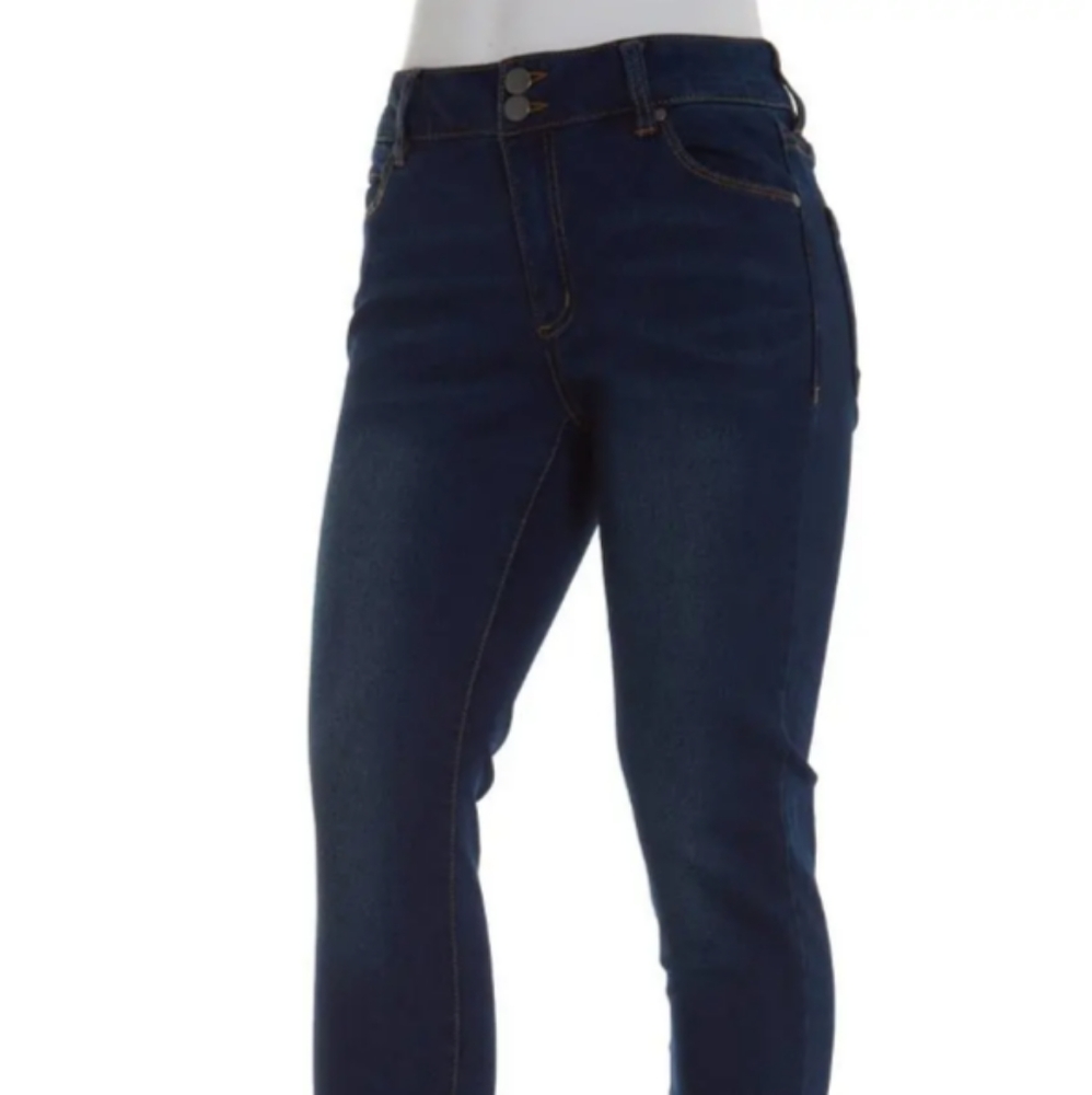 Tahari Double button skinny jeans